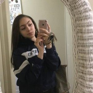 Meet your Posher, Azah